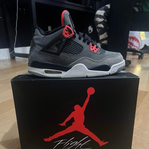 jordan 4